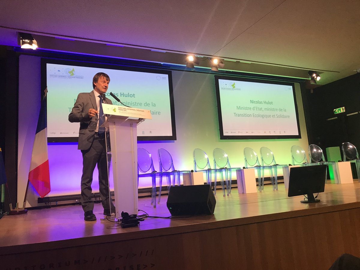 N_Hulot's tweet image. Économie et Écologie partagent la même racine grecque : oikos, la maison, notre maison à tous : la planète. #OnePlanetSummit - j’appelle les entreprises françaises à s’engager pour la neutralité carbone, un monde sans pollution.