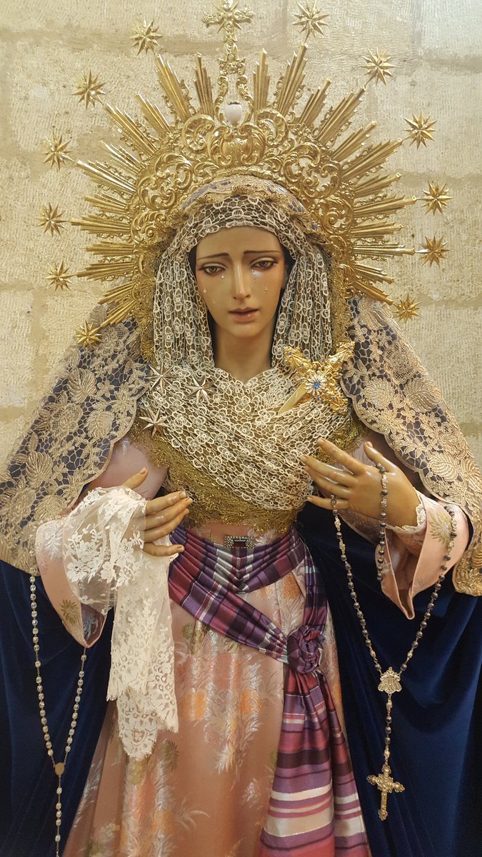 JorgeHerediaCas's tweet photo. La Virgen de la Estrella de Alcalá la Real para la Inmaculada @Borriquilla_ #estrella #inmaculada #inmaculada2017 #rosayazul #semanasanta #semanasantajaen #pueblos #pueblosdejaen #elartedevestiralavirgen #vestidoresandaluces #domingoderamos https://t.co/nSDOtmZUU1
