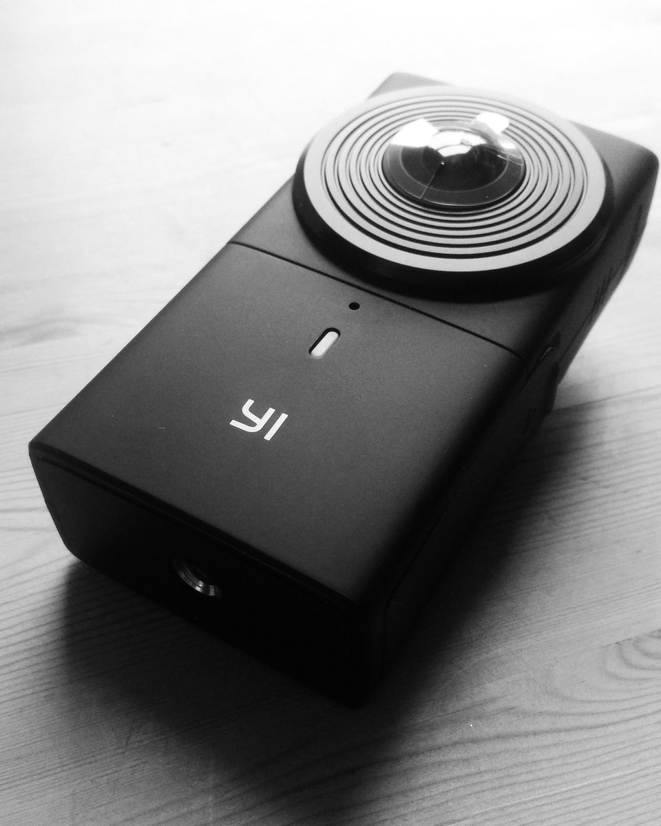lemsouthall's tweet photo. My first 360 VR camera has just arrived! Anyone want to film something? Excited to start shooting with the @YITechnology 360. #vr #360 #yi360 #goprofusion https://t.co/5QUIcGqWWo