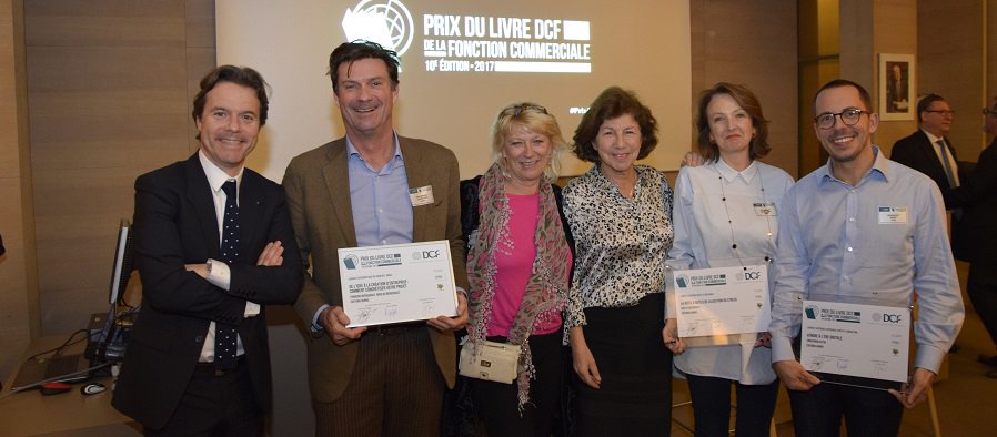 FederationDCF's tweet photo. #PrixDuLivreDCF
Au cours de la cérémonie du Prix du Livre 2017, sous le parrainage de Paul Rivier, ancien PDG des groupes Tefal et Calor et ancien DG du groupe SEB, les auteurs et éditeurs de cinq ouvrages ont été récompensés.
Découvrez les lauréats : 
https://t.co/E4R68NU9Le https://t.co/Wg0MbyyZ14