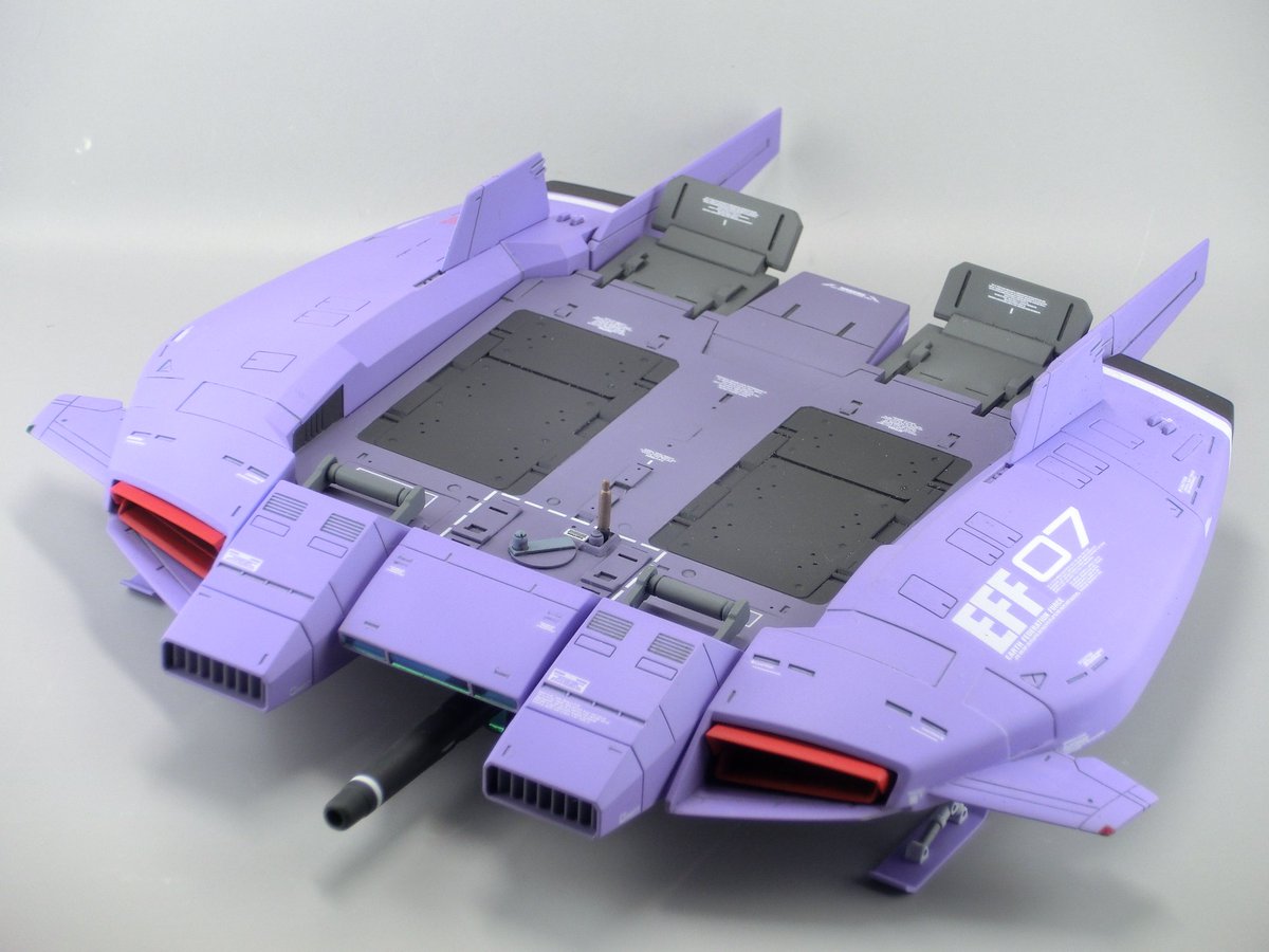 今年の作例はどうしてか解りませんが、武器を大量に作ることがよくありました。SFSまで…