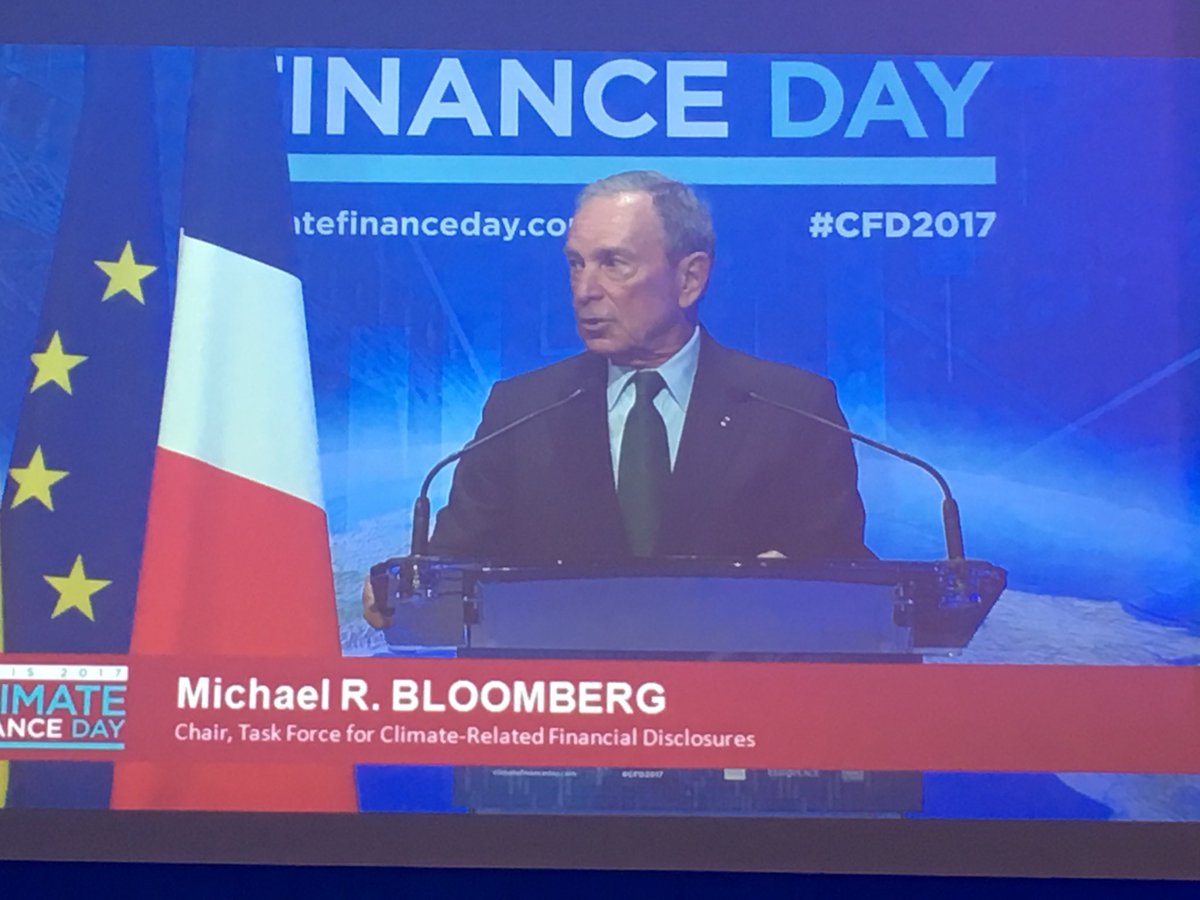 SDDecleve's tweet photo. Surprise guest at #CFD2017 the man who “walks the talk” @MikeBloomberg and continuously shows the way for the #Finance sector #Mayors #USclimate! https://t.co/urtqcnbzbb