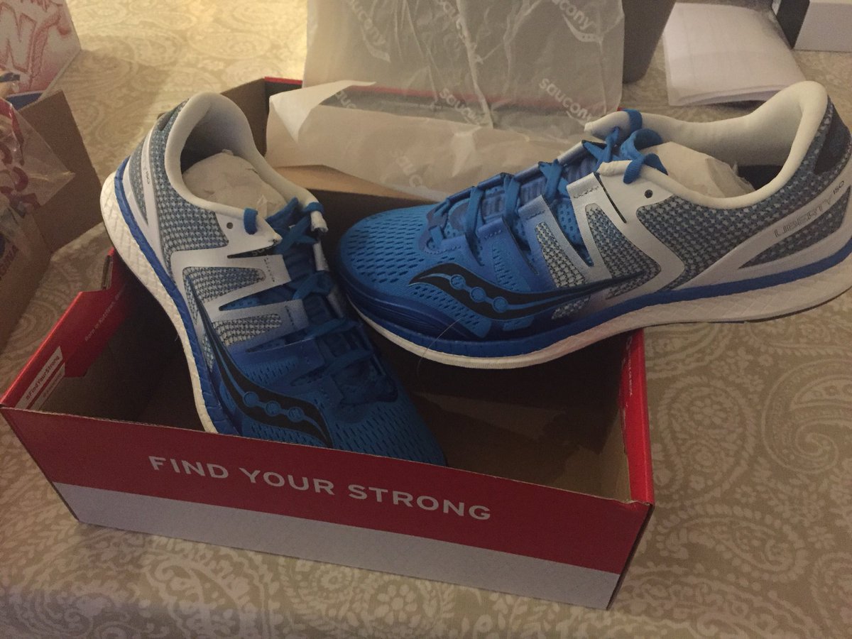 BAZ8465's tweet image. @SauconyUK @saucony My competition winning LibertyISO turned up today. #thanks #prizewin