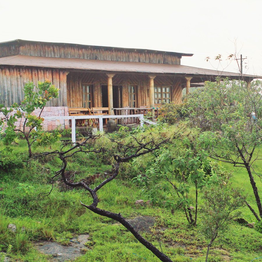 ESAmundo's tweet image. #Hoteles Perquín en el departamento de Morazán posee un clima fresco, rodeado de montañas y aguas cristalinas encontrarás Hotel Villa Maria 😎