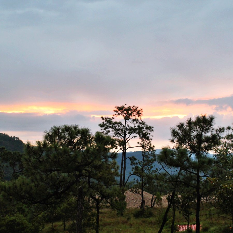 ESAmundo's tweet image. #Hoteles Perquín en el departamento de Morazán posee un clima fresco, rodeado de montañas y aguas cristalinas encontrarás Hotel Villa Maria 😎