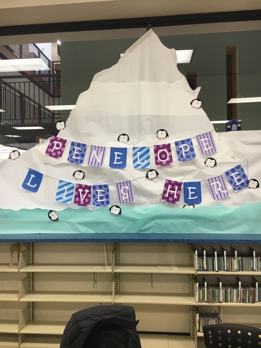 jeffreymruby's tweet image. A big thank you to @hrtulsalibrary for hosting me yesterday. Gorgeous library and lovely people.