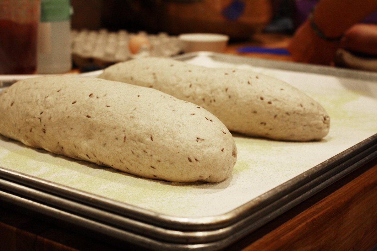 ScottiesDeliOKC's tweet image. If you were to walk into #ScottiesDeli before the sun rises, you'd hear musicals blaring and smell FRESH bread being baked. Sometimes we question Whitney's music preferences, but we can't deny the quality of her fresh baked bread! #YouDoYouGirl #BreadQueen #GlutenFreeBread