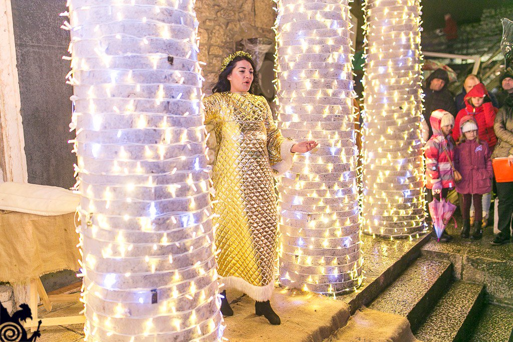 Zajednica Krista Kralja uprizorila žive jaslice na Trsatskoj gradini trsatskagradina.com/zajednica-kris…