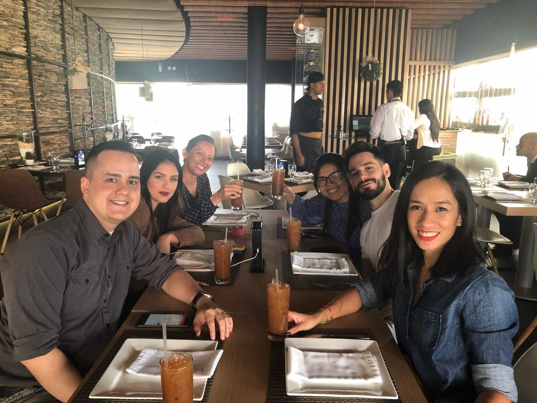 iconosCS's tweet photo. Celebrando y sintiendo los primeros días de diciembre, compartimos en @pentosrestaurant dándole así la bienvenida a la Navidad.
Gracias a todos por el compromiso, el talento, ideas, la disposición, la amistad, la complicidad y por hacer lo que aman hacer
#iconoscs https://t.co/ghvnXxSSMC