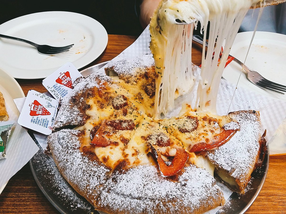 #피자마루 #시카고피자
치즈가 대박이여 ㅠㅠㅠㅠ