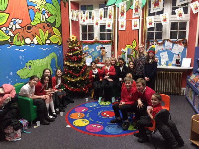 StirlingLibs's tweet photo. It's hard to believe we're saying this but, here is the last Chatterbooks of 2017 at Central Library! See you all in the new year with lots of new and exciting books to read #Chatterbooks @readingagency #Stirlinglibraries #librariesmatter https://t.co/1MOf4yhsWP