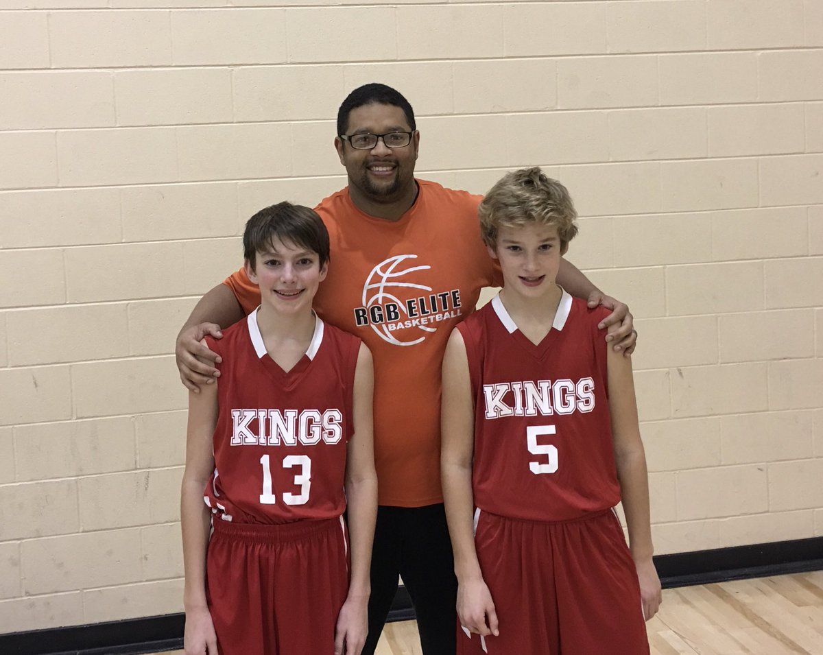 RonnieGrandison's tweet photo. RGB’s Carson &amp; Carson are playing for Kings 8th grade! Looking good guys!RGBasketballacademy #rgba #ronniegrandisonbasketball #fundementals #advancedbasics #basketballtraining #handlelife #basketball #hegotgame #shegotgame #dishlab #drdish #basketballneverstops #ballislife https://t.co/AZlqiwidOf