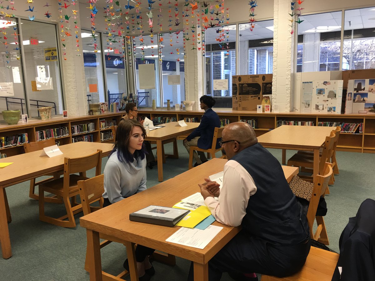 CougarsTSHS's tweet image. Our seniors are ready for the real world! Well almost... great job to #2018 for going through the senior interview process. #cougarpride