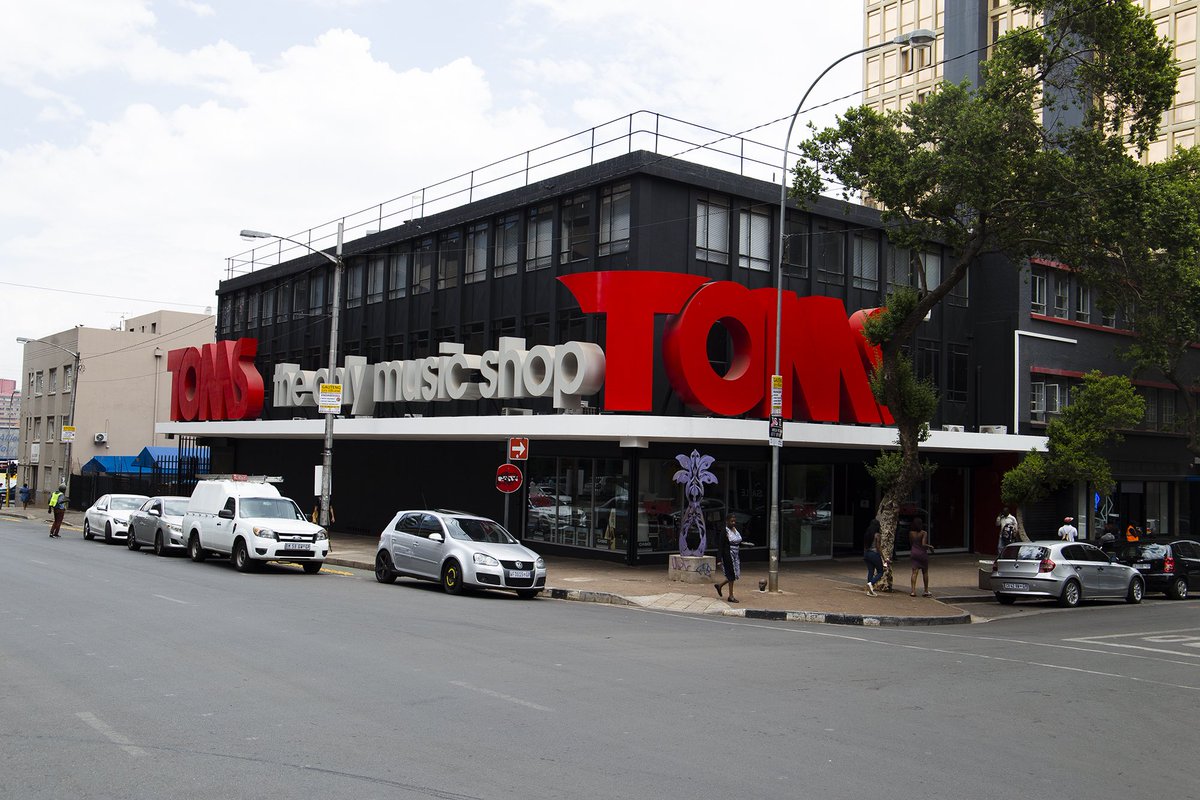 MyBraam's tweet photo. Located at 11 Melle Street, TOMS has ‘become known as one of the most important supplier of musical instruments’ to Johannesburg. An array of musical equipment and instruments as well as a recording studio, TOMS has you covered! https://t.co/hOVyRDWCJ7