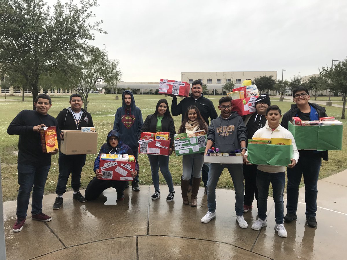 San Benito Cisd On Twitter Vma Students Teacher Olga Reyes