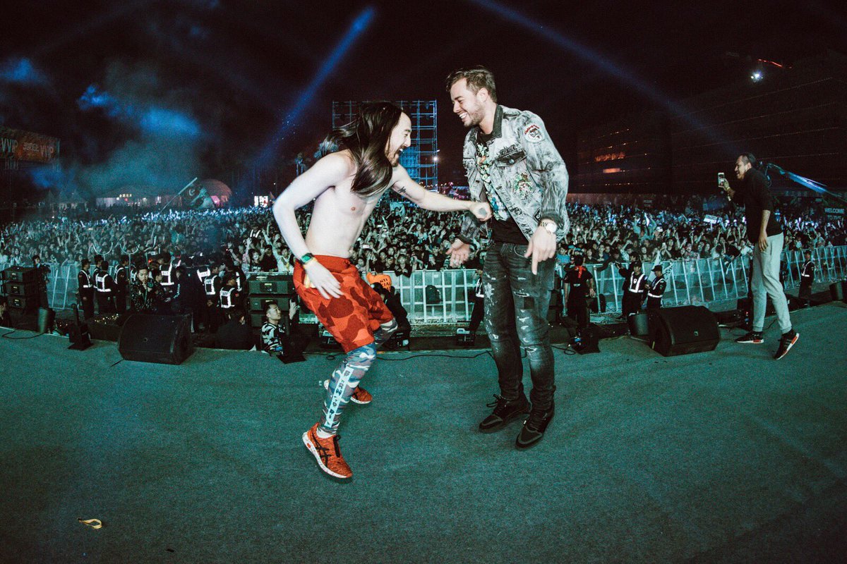 steveaoki's tweet image. Me &amp;amp; my brother @QUINTINOO made a fest banger for 2018 tested out on crowds all around the world in 2017. Can’t wait to drop this rager on all of you!!! #stillinthemaking #testingoutv01