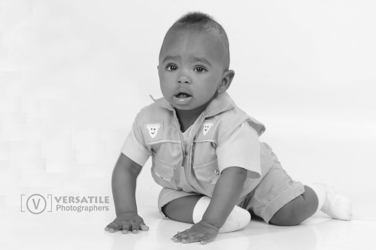 Versatilepics's tweet photo. Happy Jamhuri Day to you all"
Walk into our state of art studio for a fun portrait of you and your family this Jamhuri Day from 9 am. #VersatileFamilyPortraits #versatilefestivetheme https://t.co/hY5jvoNXGZ