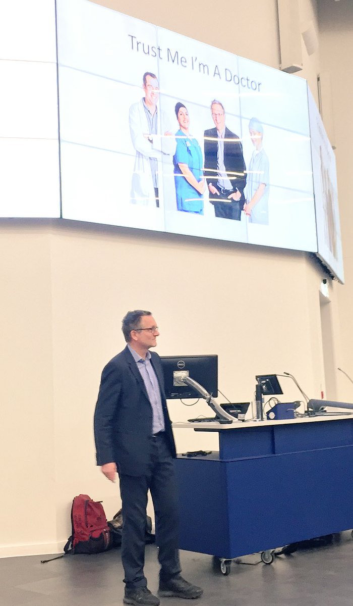 BEdwardesCCOT's tweet photo. @DrMichaelMosley @chadders1976 Thoroughly interesting talk this afternoon....thank you #healthyscience #nerdgroup 🤓🤓 https://t.co/EynbIsnlF6