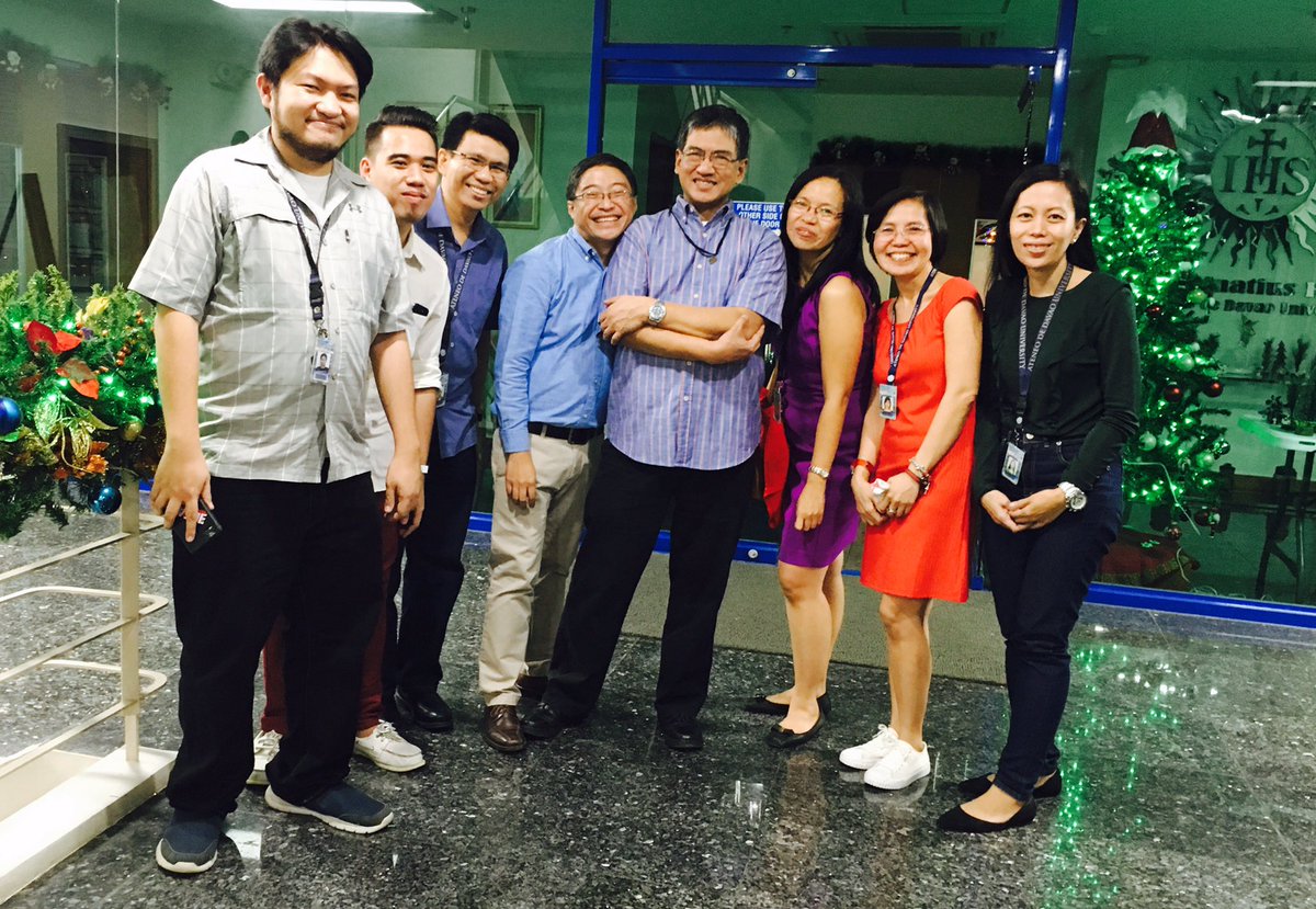 jboygonzalessj's tweet image. Newly discovered friends I felt at home making surasura 🤣🤣🤣 at Frs. @CharlieCenzon and Vic Baltazar's final vows' post dinner coffee! #ComputerCluster #dennysAngels @michellebanawa1 @rtoledosj Come back!!! 😀😀😀
