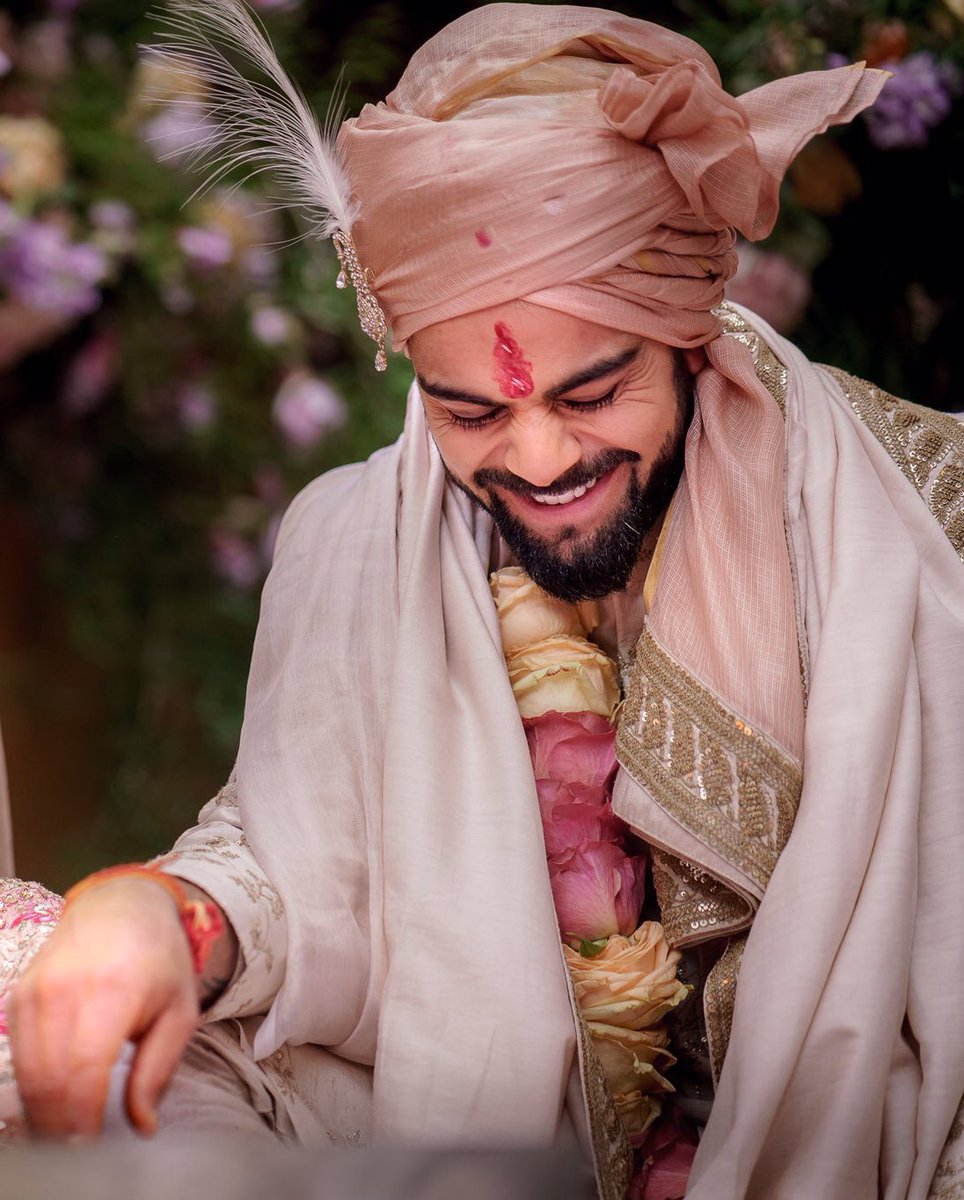 THOSE SMILES!!   @imVkohli  @AnushkaSharma  #VirushkaWEDDING