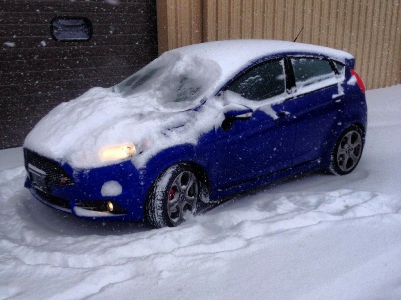 ¿Quién dijo frío?
Excelente inicio de semana fiester@s

#goffcmgo
#unidosfuertes
#uniendofronteras
#ffcm
#ffcmoficial
#ford
#fiesta
#fordfi
#dibujatusonrisacontufordfi
#corazónAzulyOvalado