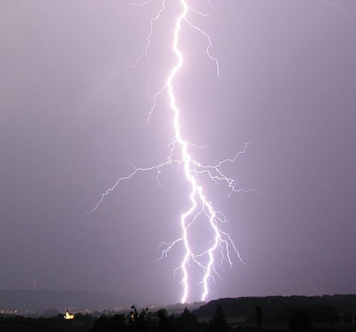 PhysicsWorld's tweet photo. Teruaki Enoto of Kyoto University and colleagues are in the Physics World Top Ten Breakthroughs of 2017 for showing that radioactive isotopes are made by lightning @teru_enoto #PWBreakthrough https://t.co/m4Oqbs3HPL https://t.co/uVEQnUrUaG