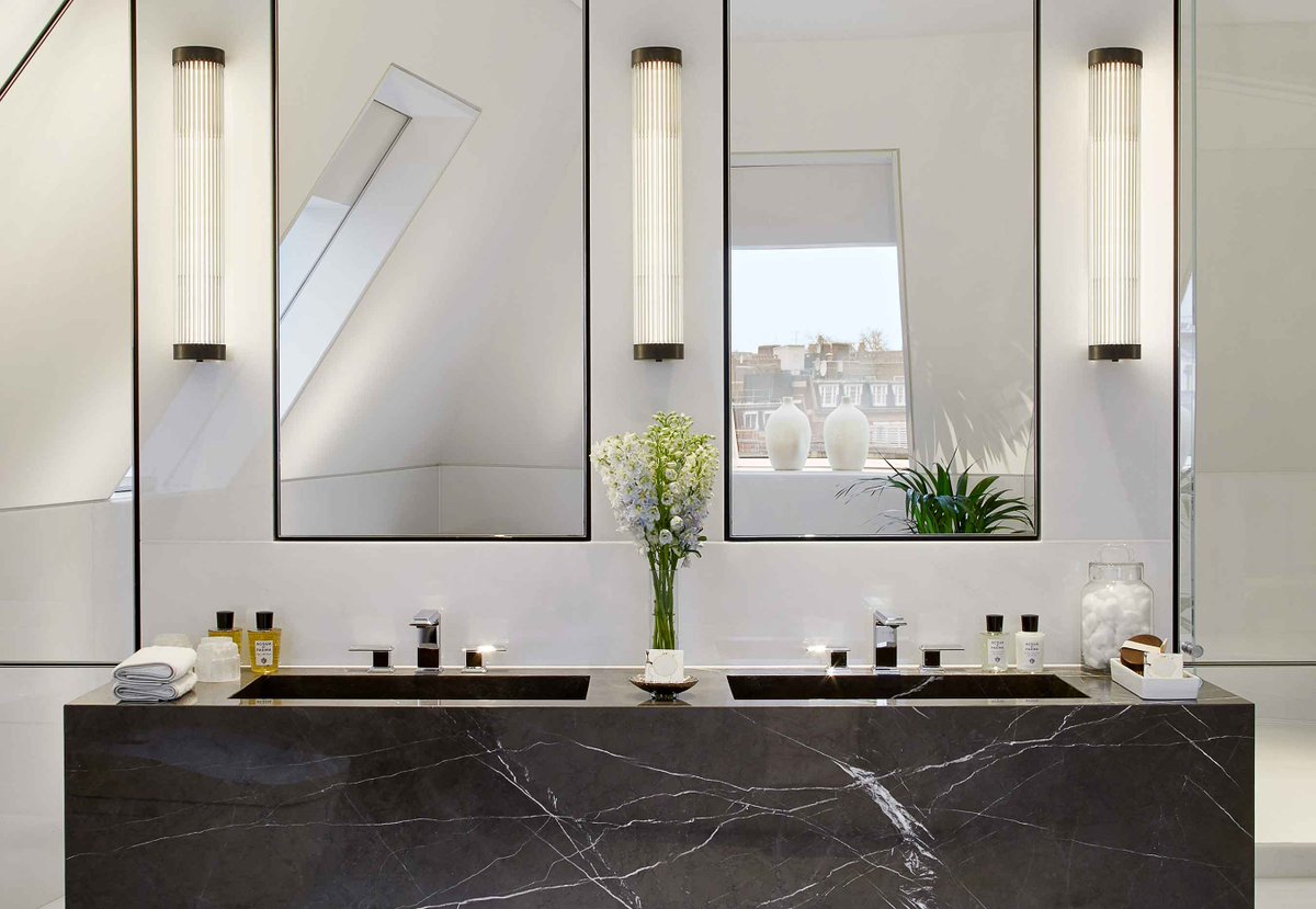 finchatton's tweet photo. Kingwood won Finchatton's 'Project of the Year' award at our Christmas party last Friday - congratulations to everyone involved! #finchatton #award #property #design #interiors #style #architecture #home #bathroom #marble https://t.co/ki1EIMZKii