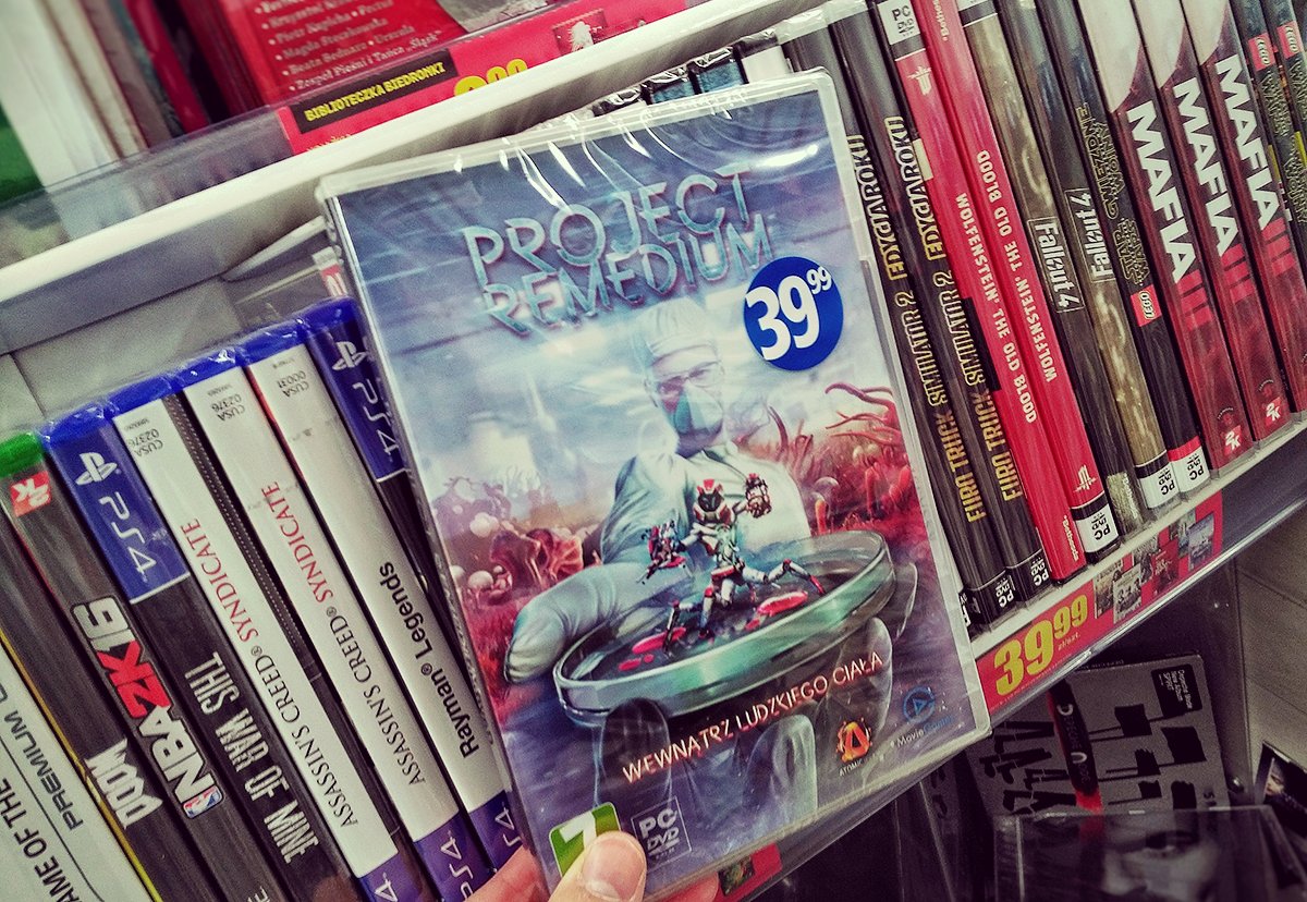 atomic_jelly's tweet photo. Finally, #ProjectRemedium box edition is widely available in chain stores in Poland! As much as we admire the comforts of digital distribution, it's so nice to hold a #box with your game's name on it in your hands!
#gamedev #indiedev #games #ue4 https://t.co/L2SfDkAOVb