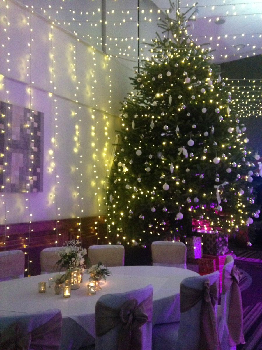 Christmas wedding complete with snow this weekend, our Dartmoor Suite looking very festive #Christmaswedding #Winterwedding <a href="/SittingPrettySW/">Sitting Pretty</a>