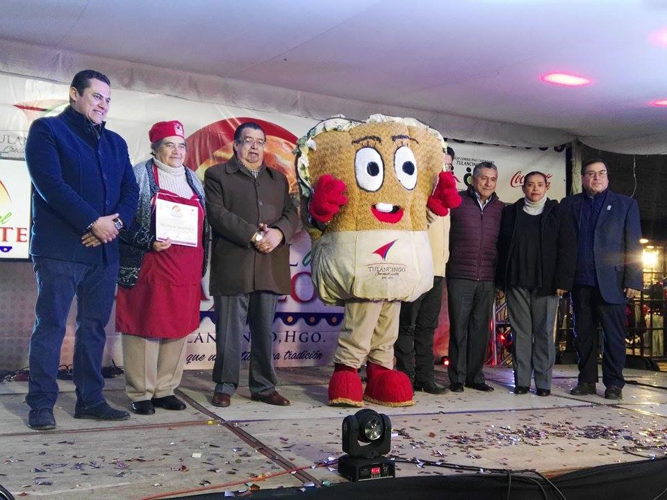 CCCTULANCINGO's tweet photo. Se realizó con gran éxito la Tercera Edición del #FestivaldelGuajolote con la asistencia de más de 18 mil personas y elaboración el "Guajolote Más Grande" cuya medida fue de 18.5 metros https://t.co/1SQzoodHY1