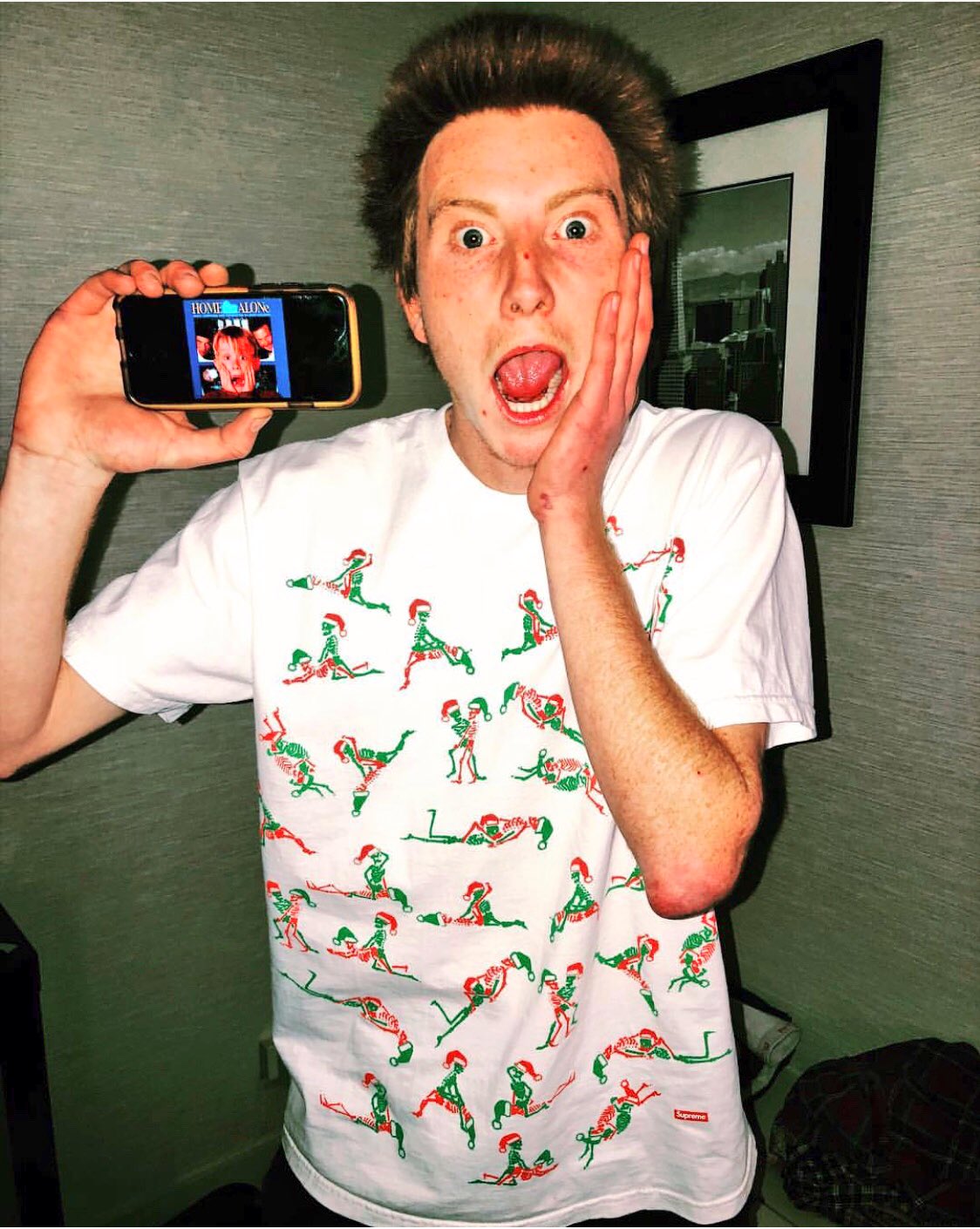 Supreme xmas sales tee