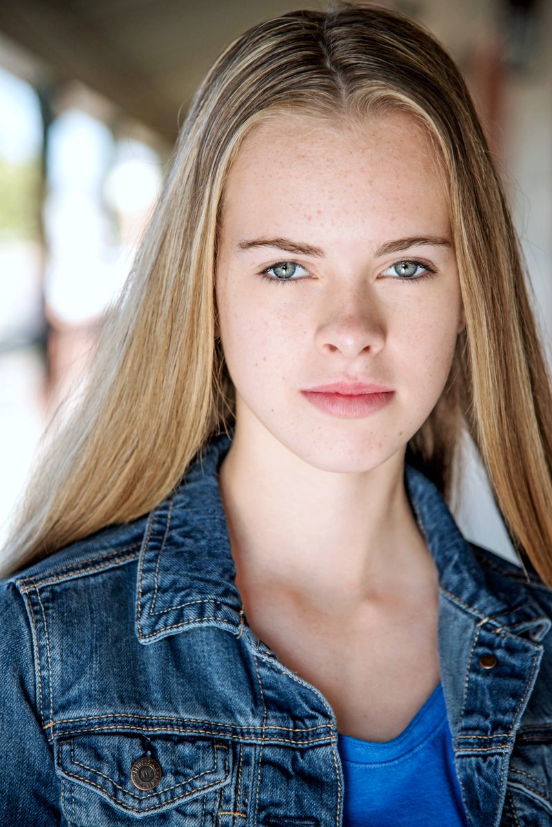 oncamerafun's tweet photo. Jenna is so smart and has beauty to boot!She can do anything from modeling to acting..Keep your eyes one this one!!! https://t.co/ekXHRqGuRz