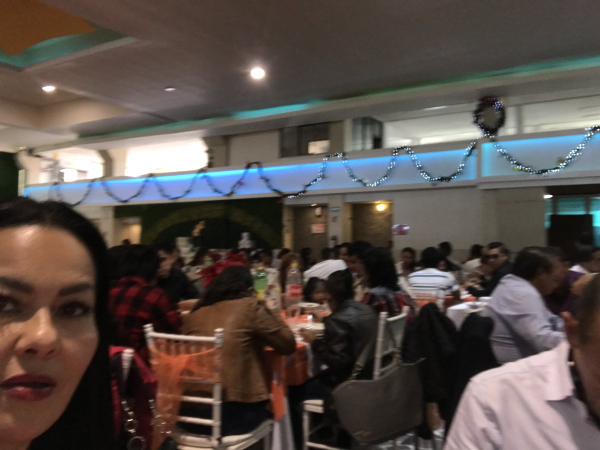 vanesabarahona_'s tweet photo. Estuve con #AronEspinosa Srio. Gral. Seglo-Scnelecke Con #MariCarmenRonquillo y @JuanCLastiri @STPS_mx @KasperKramer @VWMexico #AronEspinoza Srio. Gral. #Seglo-Scnelecke https://t.co/ScrIAw4oMm