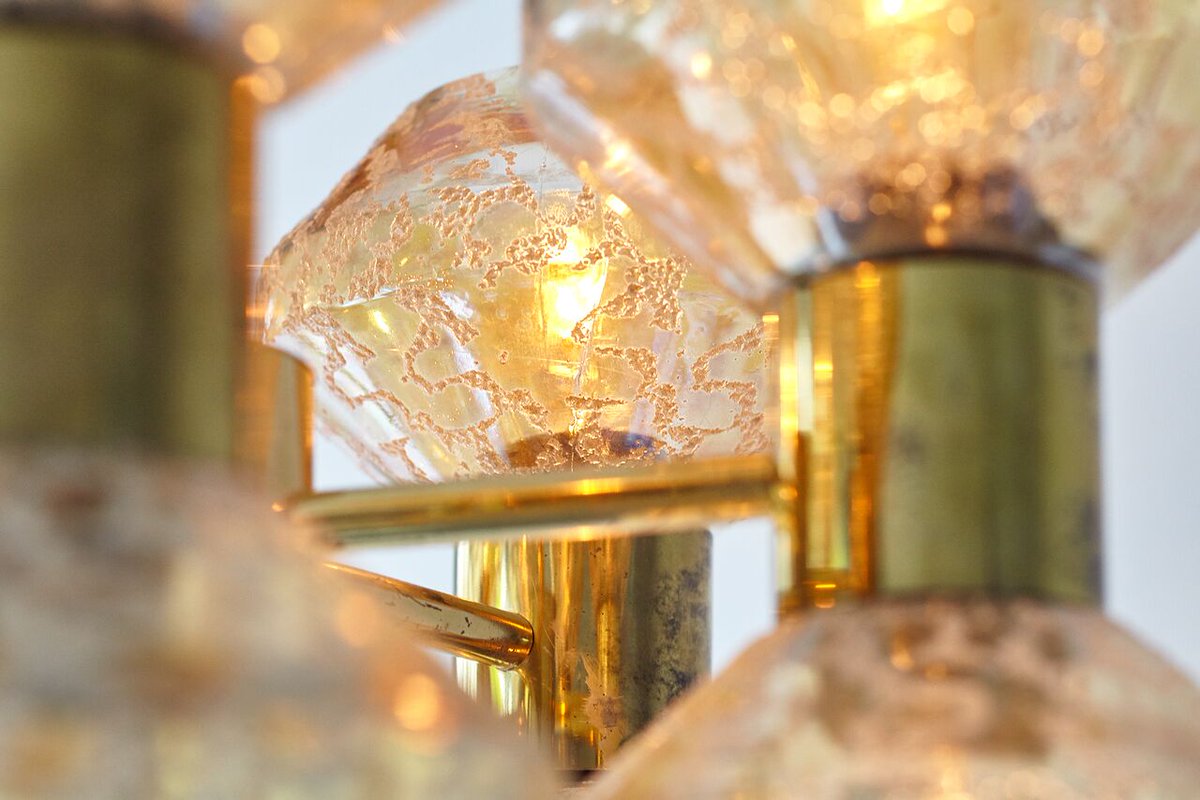 rubywattslights's tweet image. Georgina Cave, one of our favourite Interior Designers, mixing old with new, her designs are timeless with ooze quality. So we are thrilled she is showcasing our lighting at her showroom in Primrose Hill, LDN. Here’s one of the pieces on show. #CaveInteriors #TimelessDesign