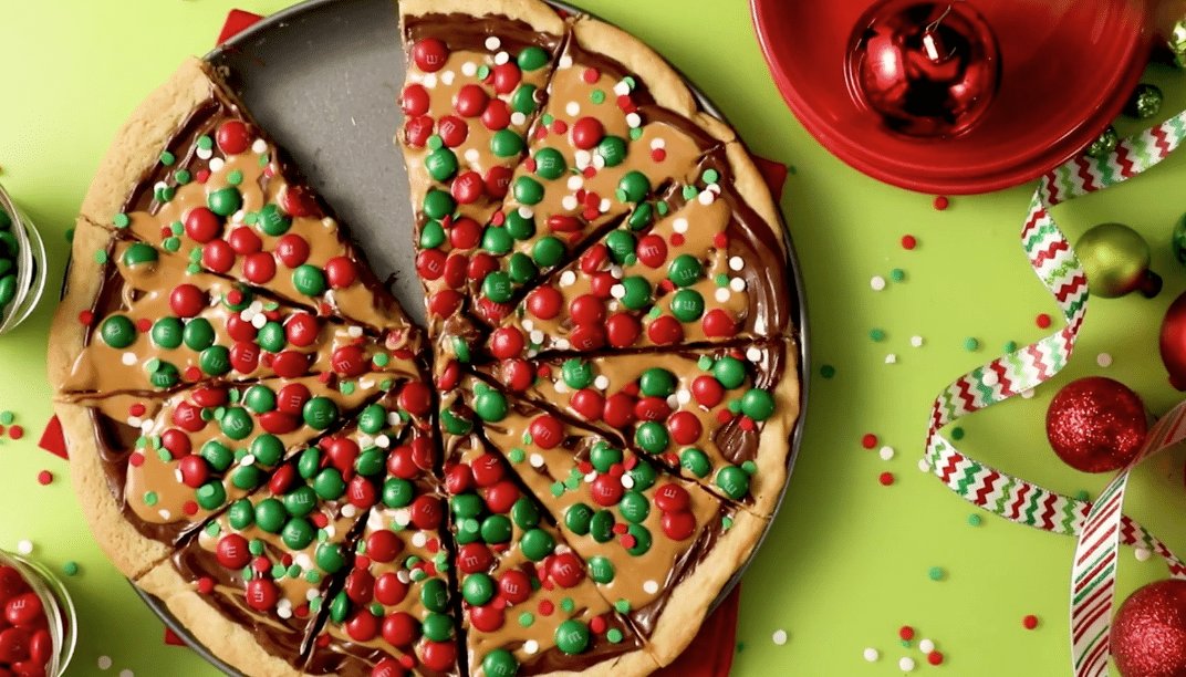 Take your #HolidayPizza to a all time level of #Sweetness with this fun #Holiday #recipe!  PS: Feel free to bring us a "slice" of the goodness you bake!  #SweetPizzaDesert #HolidayIdeas #CharlottesvilleMoms #CvilleCook simplemost.com/holiday-cookie…