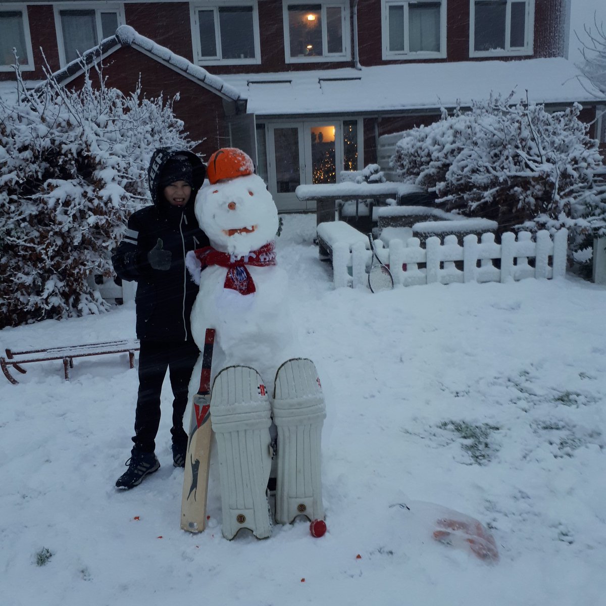 Hoeveel maanden nog <a href="/KNCBcricket/">Cricket🏏Netherlands</a>, <a href="/troost69/">Luuk van Troost</a> <a href="/excelsior20/">Excelsior'20.⚽🏏</a> ?