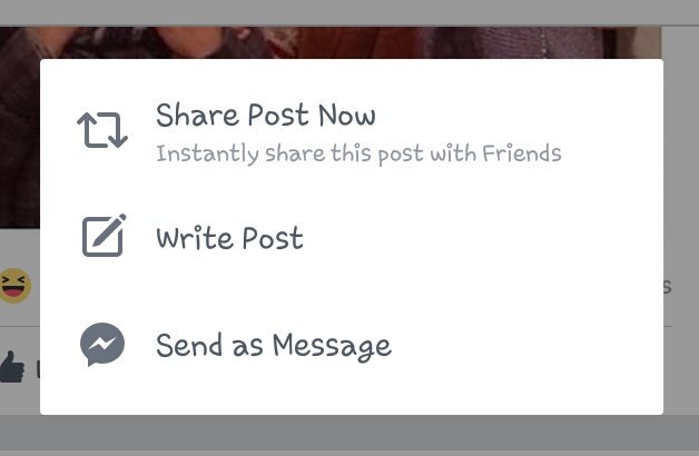 OneBoredTeen's tweet photo. Am I the only one that noticed the "share post now" symbol on Facebook is the same as the "retweet" symbol on Twitter? https://t.co/zPmz2bQlkz