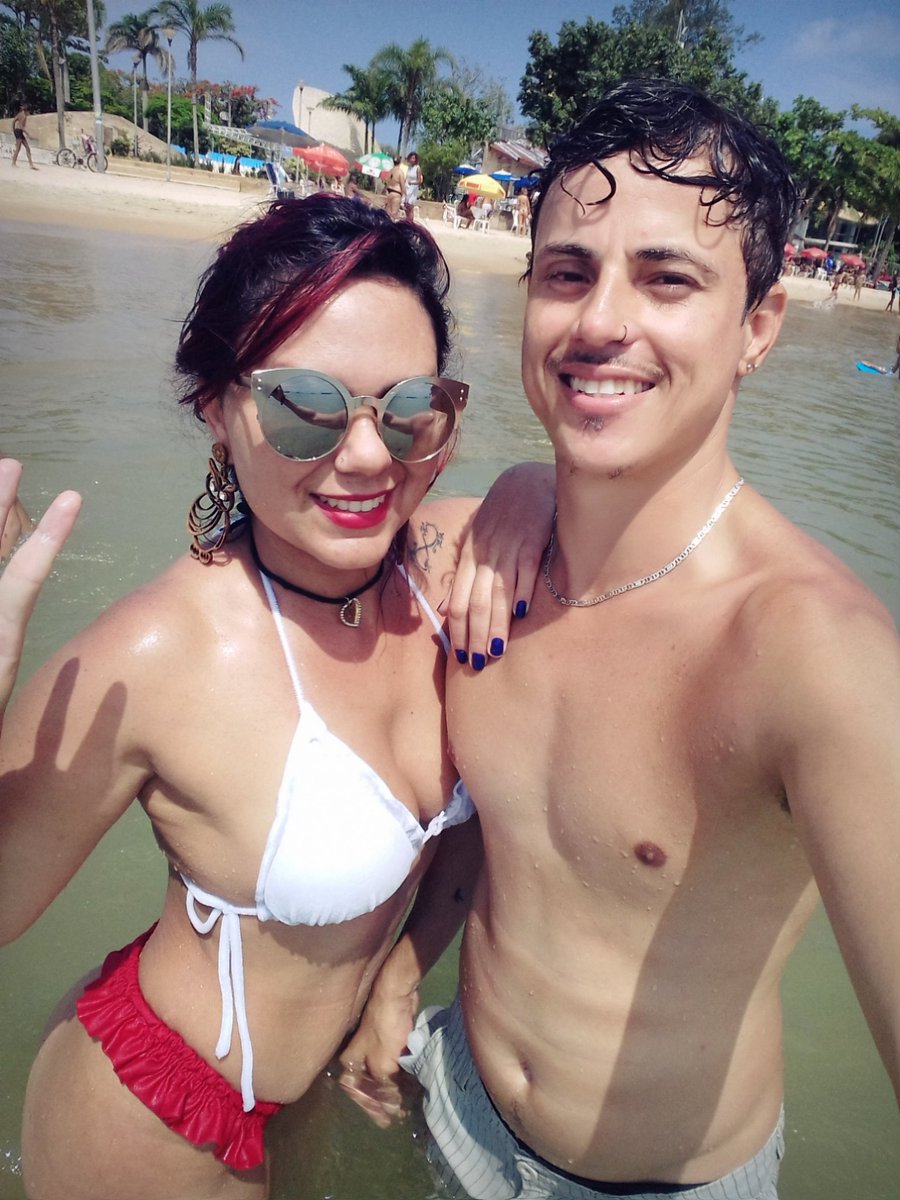 rdg_nikki's tweet photo. #PRAIAO com #LOVE https://t.co/5UJTqEieJy