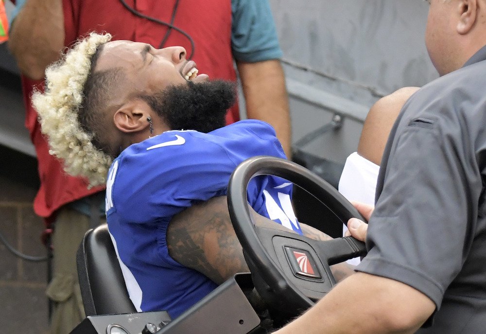 BleacherReport's tweet photo. Tough year for NFL stars 😢 https://t.co/K6BznpOtJJ