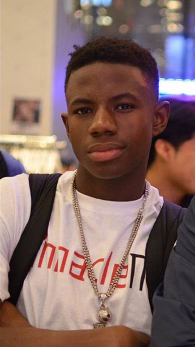 ShowTimeBrando's tweet photo. I want to play Miles Morales when the live action Spider-Man: Into The Spider-Verse comes out! Twitter let’s make it happen #RT💯 #SpiderMan #SpiderVerse 🕷🕸 #Marvel #Sony #ActorsLife #Actor https://t.co/NERFmh3KOV