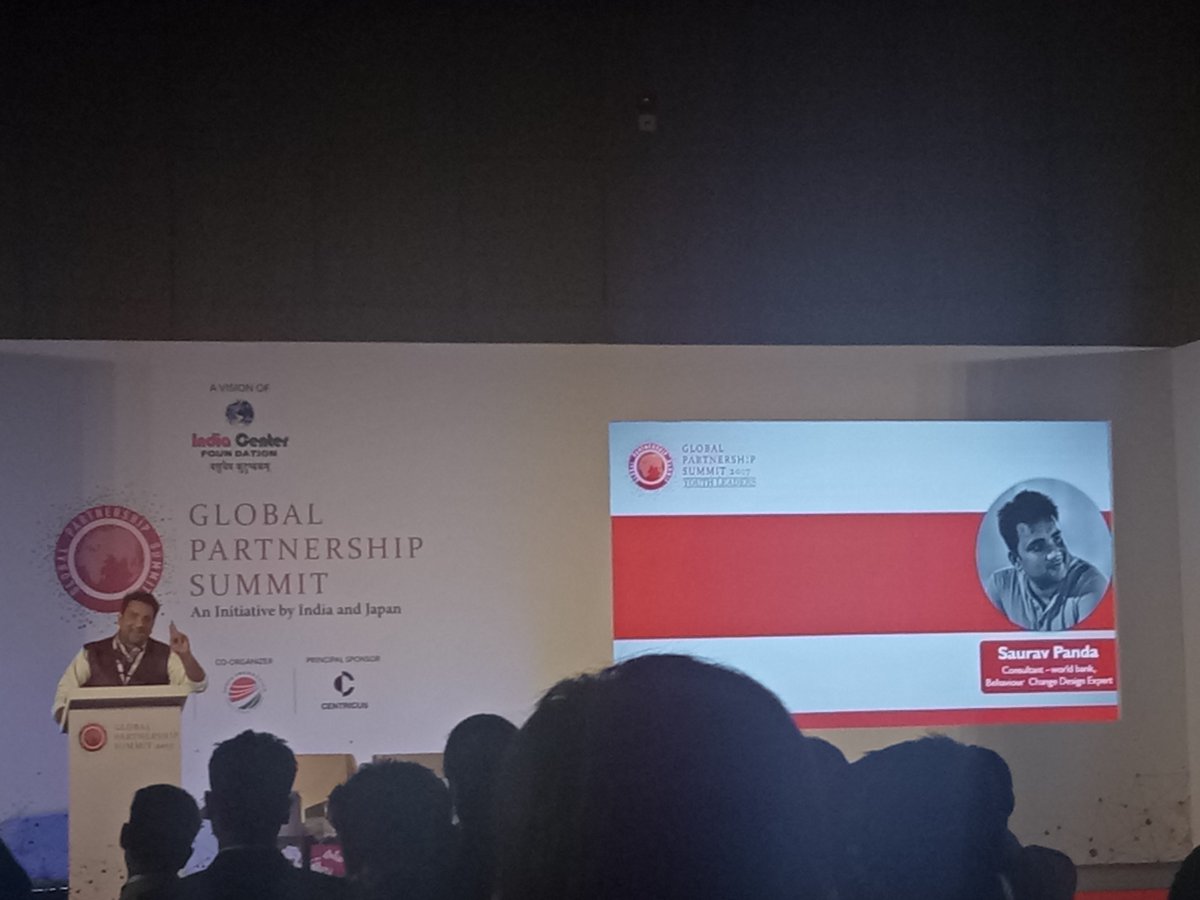 Gps2k17's tweet photo. Global Partnership Summit witnessed a wonderful evening with some amazing ignited brains from all over the globe, and was enlightened by their thought provoking ideas!
#GlobalPartnershipSummit2017
#Gps2k17 #Gps2017 https://t.co/0hPvwYBdas