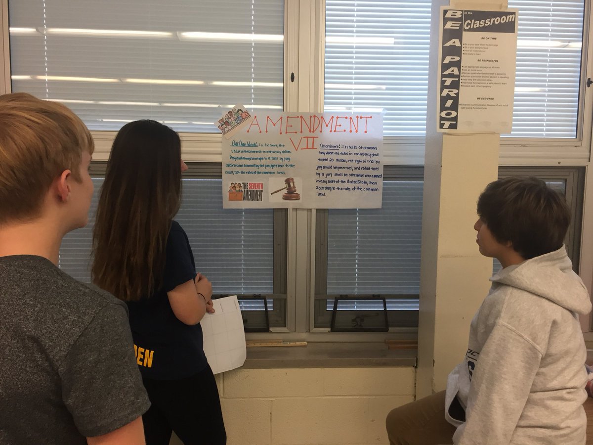 PCSDHistory's tweet image. Taking a gallery walk to learn about our rights protected by the Bill of Rights! @PCSDvalleyforge #historyrocks #parmaproud