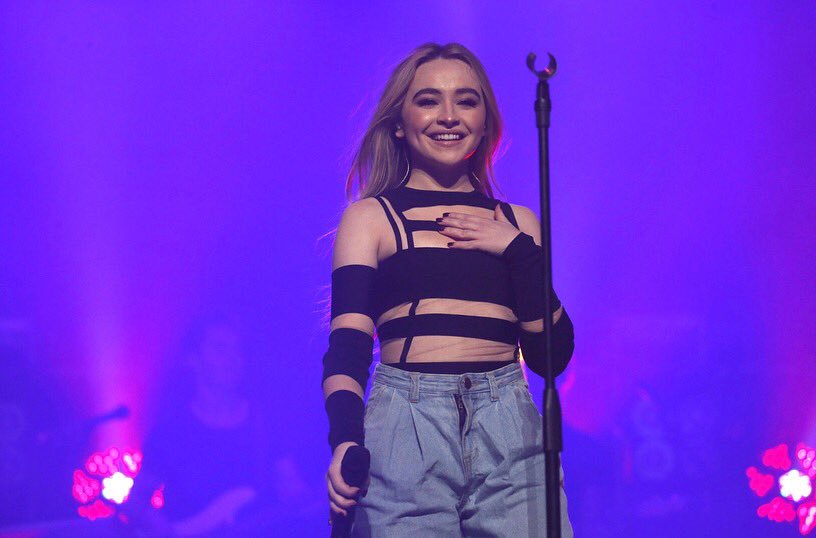 giancarpenter_'s tweet photo. @SabrinaAnnLynn check dm babe 😩👐 https://t.co/nX9HmS8bsp
