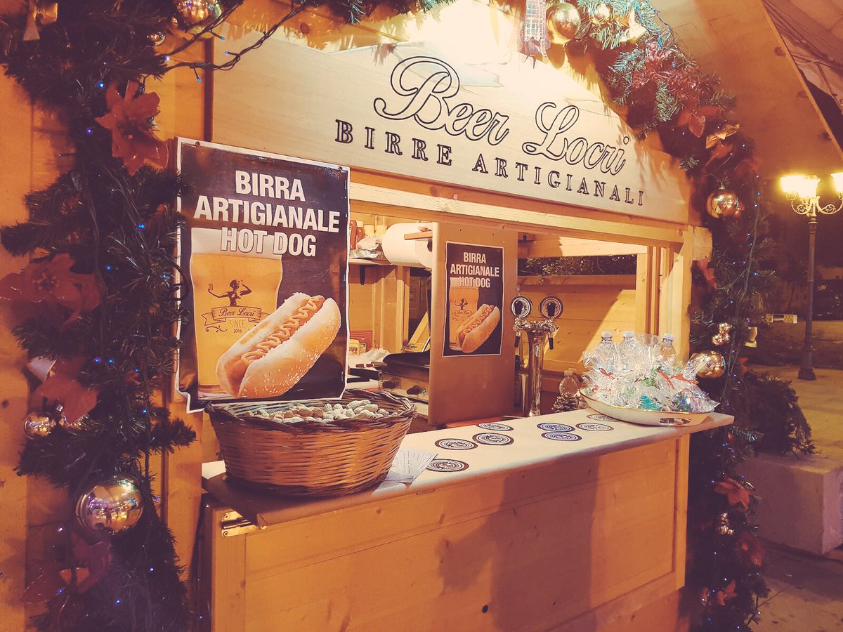 beerlocri's tweet photo. #operativi #BeerLocri #Locrionice #craftbeer #hotdog #peanut #christmasbiscuits #birrasettecolli #beerlovers #beerporn #foodporn https://t.co/B0YVPowBO0