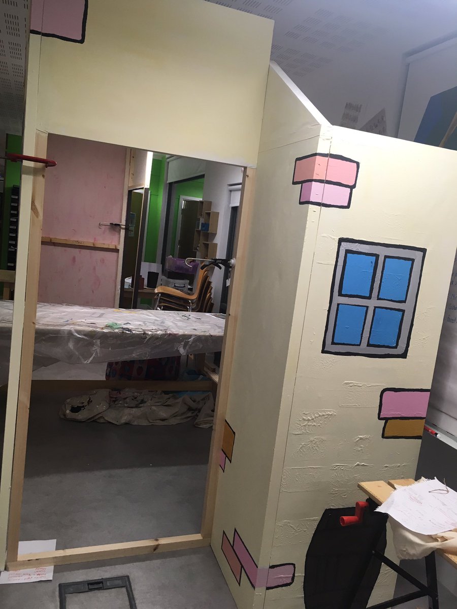 BCAPARTS's tweet photo. It's beginning to look a lot like Panto! #3moresleeps ! @BCA_Maidenhead https://t.co/1GCNqOOwy5