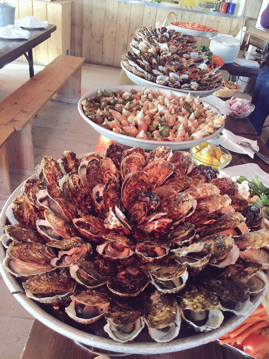 What a beautiful weekend we had <a href="/GBvins/">gavin (logout)</a> thank you so much for your hospitality! We certainly got to experience l'art de vivre! And thank you @hdnwines for the opportunity to be there!