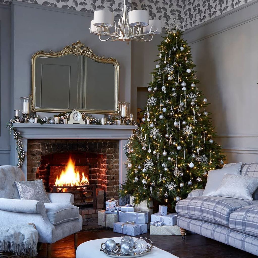 Laura Ashley On Twitter A Little Healthy Compeion Never Hurt Laura Ashley On Twitter A Little Healthy Compeion Never Hurt Anyone So We Want To See Who S Got The Best Decorated Tree