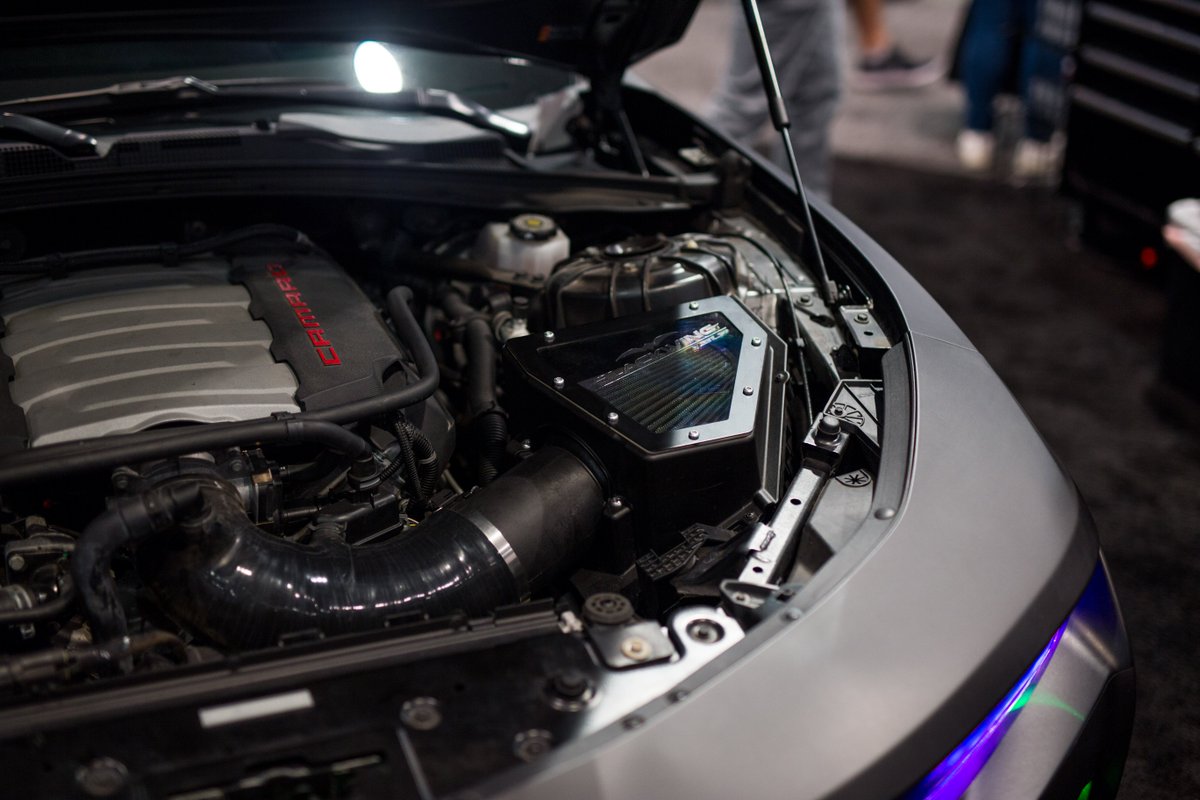 SLP_Performance's tweet image. The BlackWing CAI by SLP equipped on the @DiodeDynamics LT1 Camaro at the @SEMASHOW!
Shop our Cold Air Intakes here: bit.ly/SLPLT1CamaroCAI