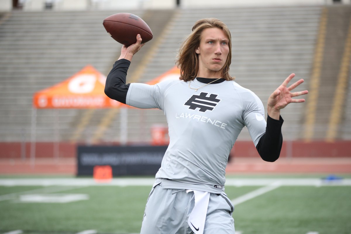 Elite11 tweet picture