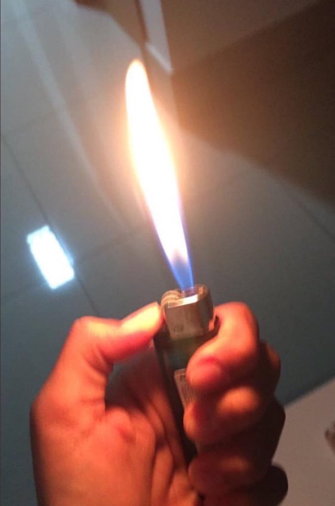 Tumblr1996dye's tweet image. Beijo rápido / beijo lento